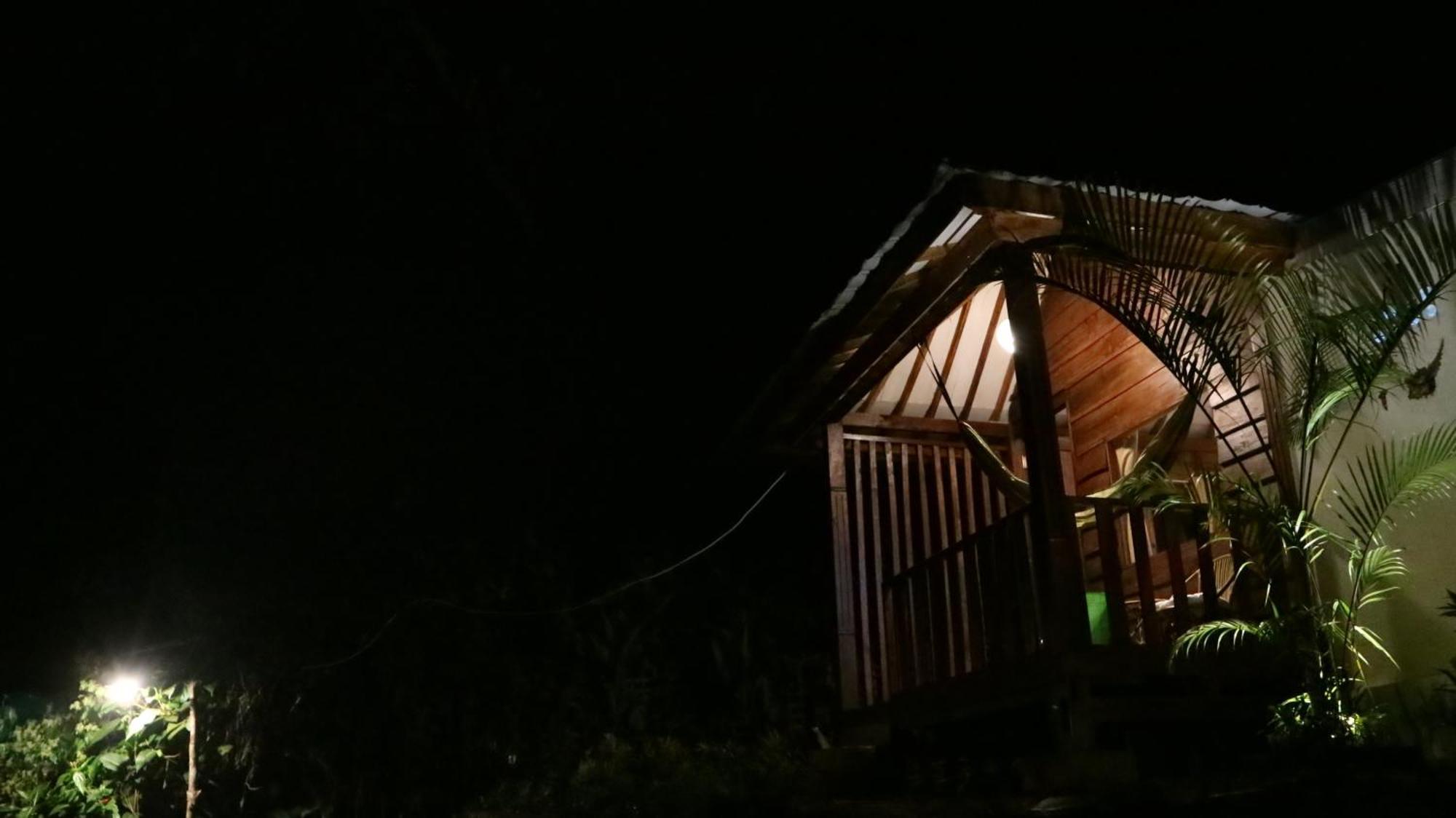 Selatan Rinjani Hotel เตเตบาตู ภายนอก รูปภาพ