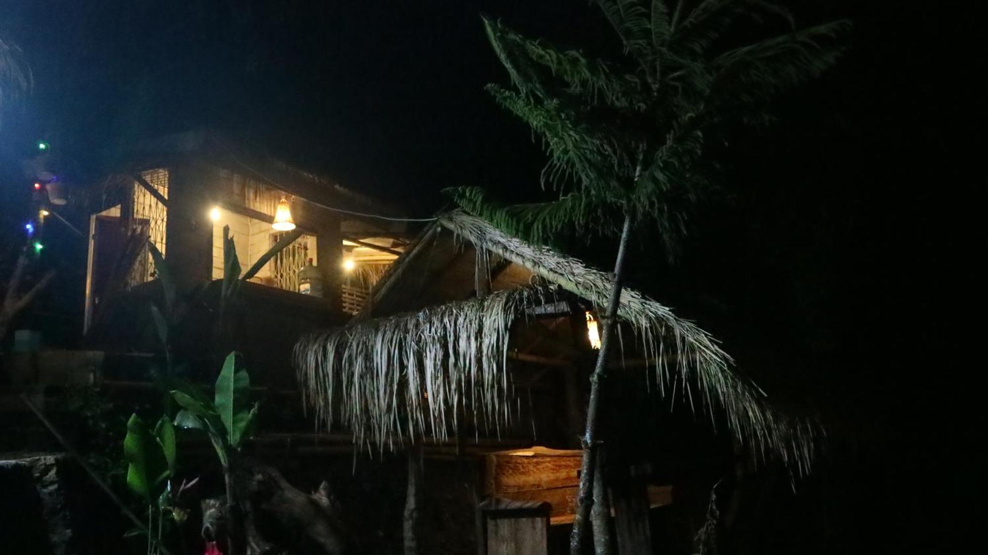 Selatan Rinjani Hotel เตเตบาตู ภายนอก รูปภาพ